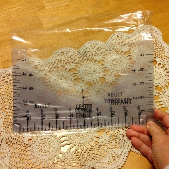 Neck Measurement Charts, infant to adult - Picture 1 of 3